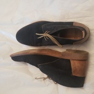 Johnston and Murphy 1850 blue suede boots size 10.5